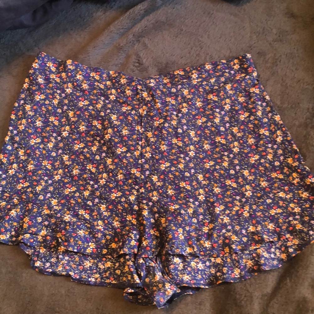 American Eagle Outfitters elastic shorts size XL